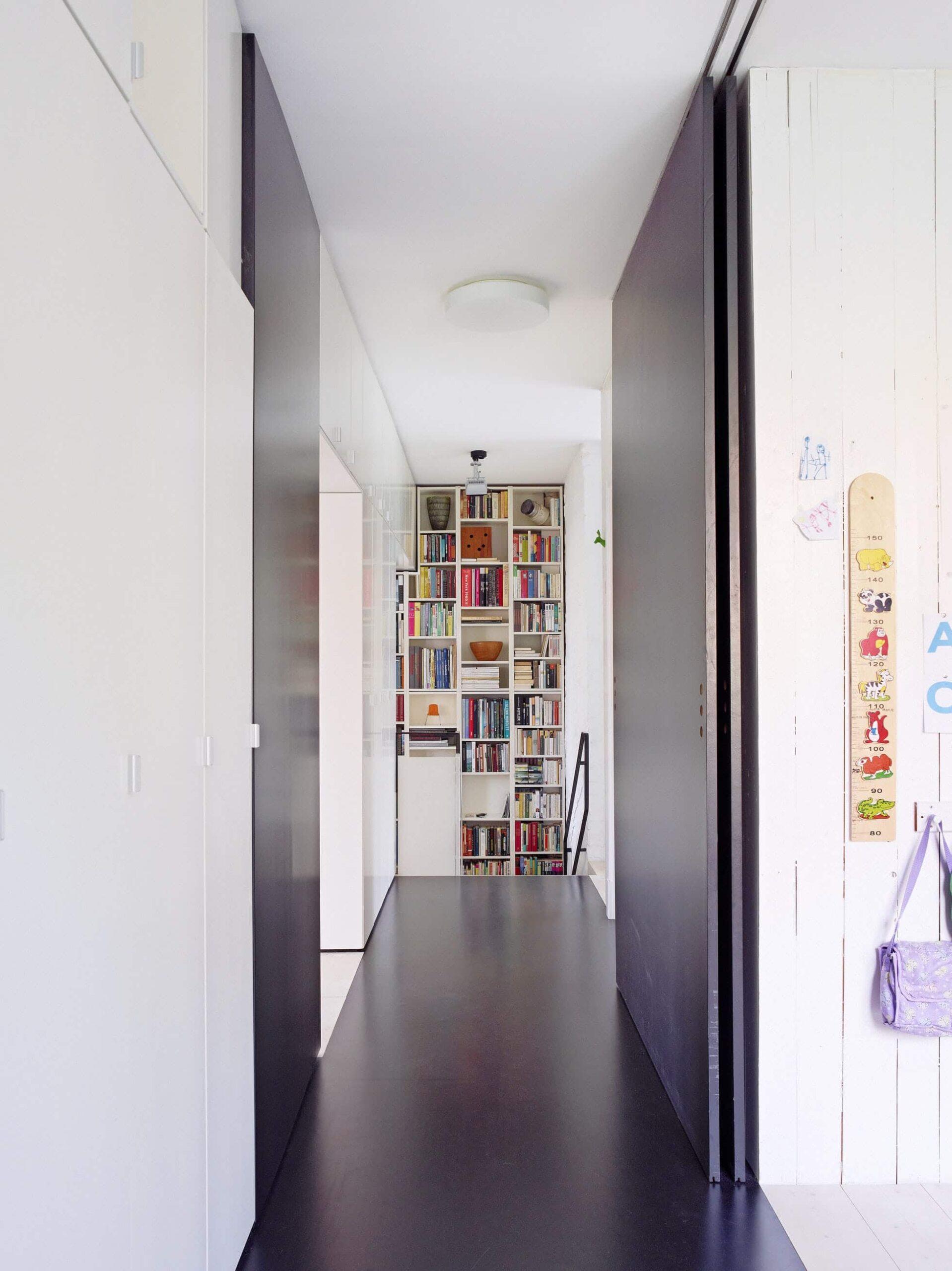 Indretning i den smalle gang